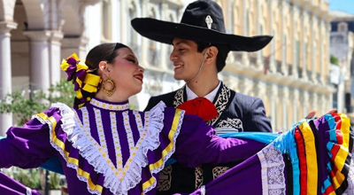 Con éxito, Ballet Mitoteliztli se presenta en Festival Internacional de Folklore, en Argentina