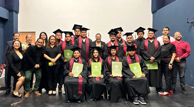 Egresan 33 nuevos profesionistas  técnicos del Bachillerato 25 de la UdeC