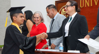 Egresan 90 nuevos ingenieros agrónomos de la Universidad de Colima, en el Campus Tecomán