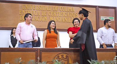 Entrega UdeC 159 certificados a quienes egresaron del Bachillerato 9