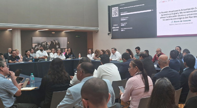 Proponen microcredenciales como puente entre universidad y sector productivo
