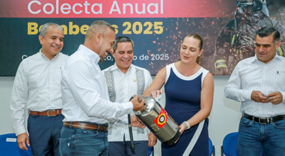 Se suma UdeC a la Colecta anual de Bomberos 2025