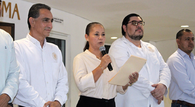 Conocen bachilleres de Tecomán  opciones educativas en nivel superior